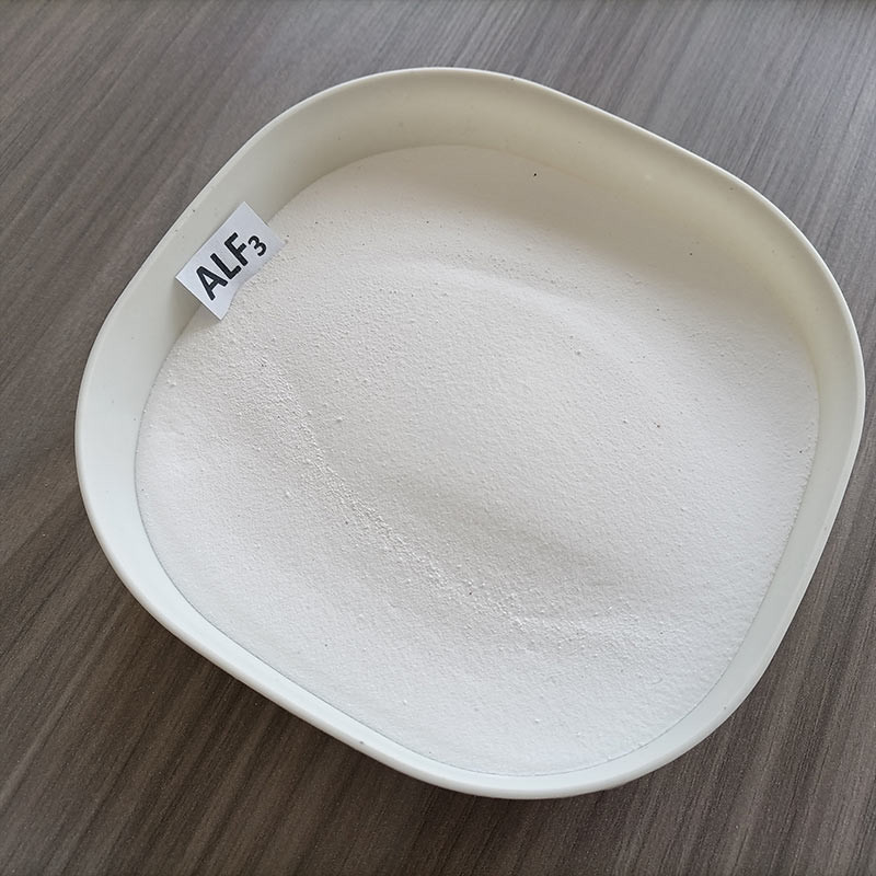 Aluminiumfluoride CAS nr. 7784 - 18 - 1 gebruikt als vloeistof voor keramische glas