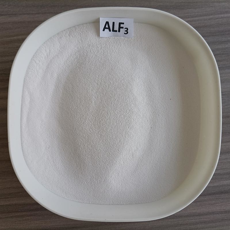 Aluminiumfluoride AlF3 geschikt voor het uitstoten van glazuur van glazuur en van niet-ferronhoudend metaal