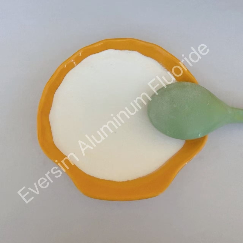 Hoge zuiverheid CAS nr. 7784-18-1 Wit zand aluminiumfluoride AlF3 Flux voor glazuur