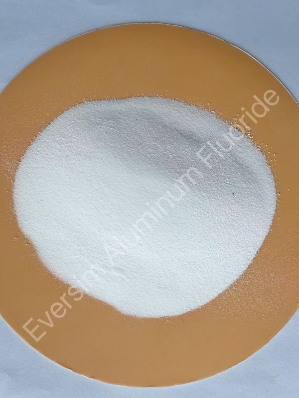 Hoge zuiverheid 98% Moleculair gewicht 83,98 Alf3 Aluminiumfluoride voor fluxmaterialen Industrieel