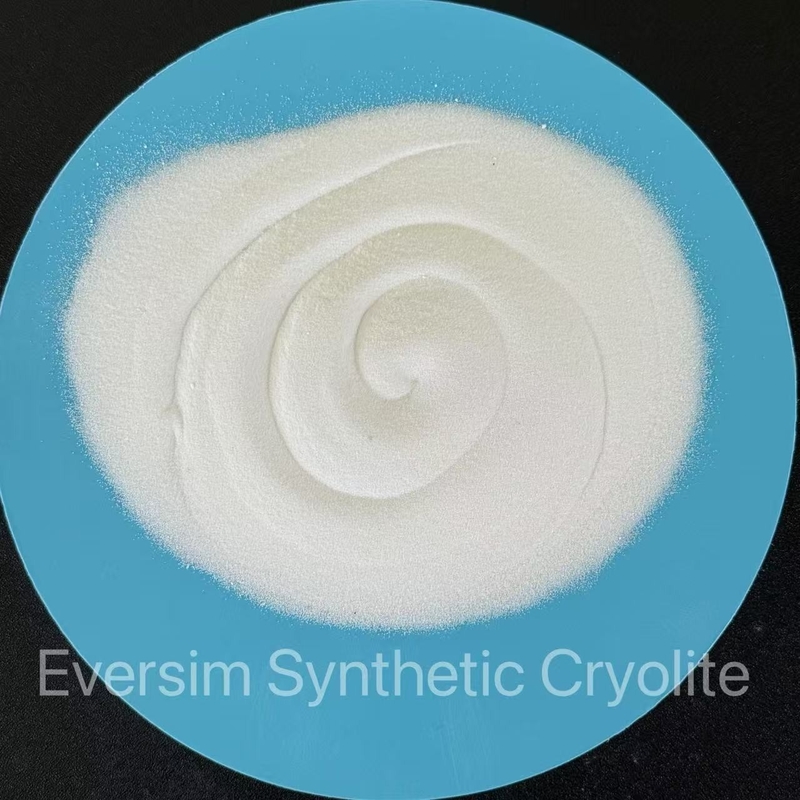 CAS15096-52-3 Hoge Zuiverheid 99,2% Wit Zanderig Synthetisch Cryoliet voor de Aluminiumindustrie