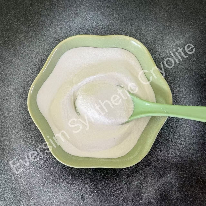 Chemisch product synthetisch cryoliet Na3AlF6 Molecuulgewicht 209,94 voor de schurende industrie