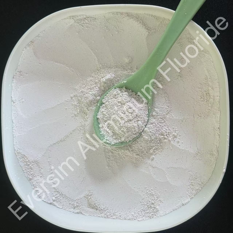 Wit aangepast aluminiumfluoride gebruikt voor elektrolyt in primaire aluminiumproductie