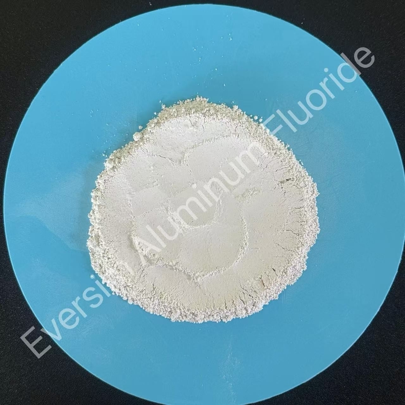Chemische producten CAS7784-18-1 Wit poeder Aluminiumfluoride AlF3 in de keramische en schuurindustrie