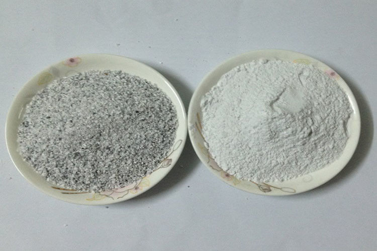 Smeltpunt van het poeder98% schakelt Synthetisch Kryoliet 1025℃ 20 - 325 Witte/Grijze Kleur in