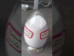 Aluminiumfluoride met wit zand