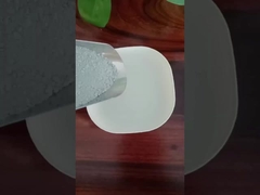 Grijs cryolietpoeder